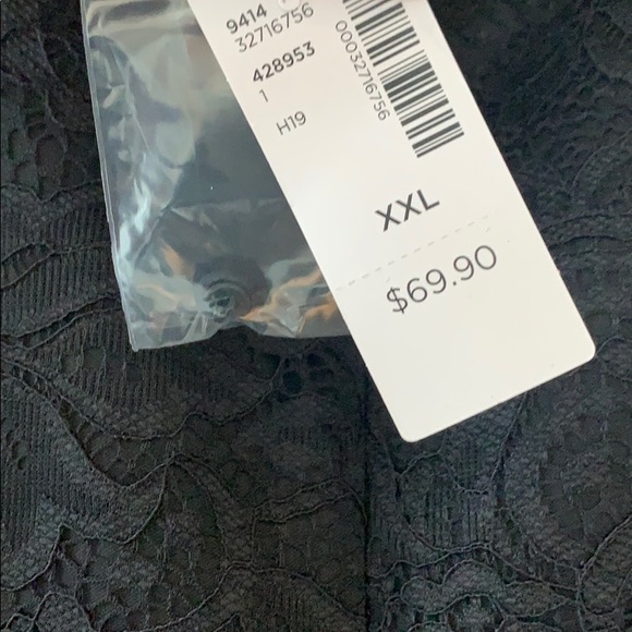 Reitmans Plus Size Bodycon Lace Dress - Picture 3 of 10